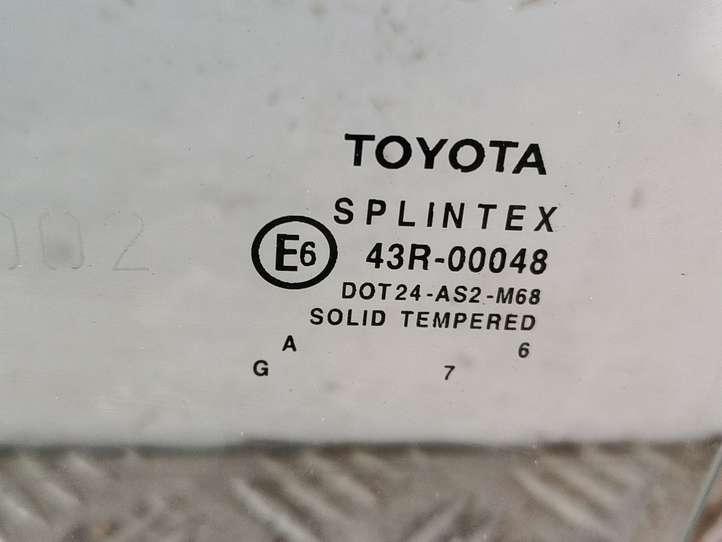 Toyota Avensis T250 (2006 - 2009)  43R00048 Основное стекло задних дверей