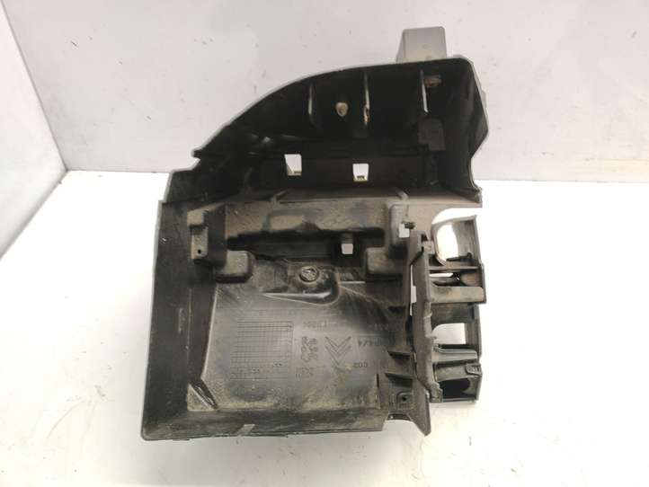 Citroen C4 (2004 - 2008)  9653310880 Крышка ящика предохранителей