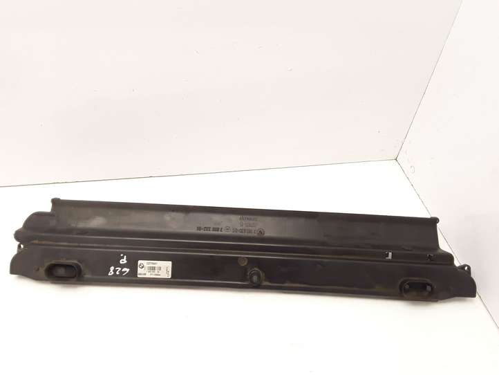 BMW 5 E60 E61 (2004 - 2010)  7787830 Верхняя часть панели радиаторов (телевизора)