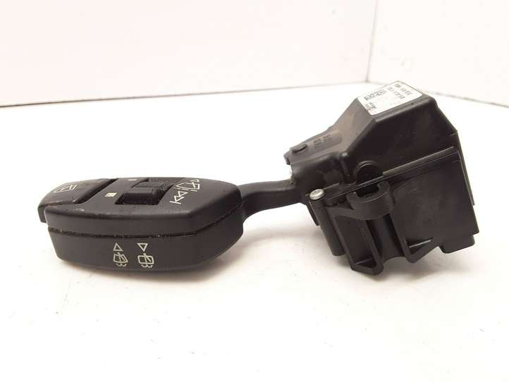 BMW 5 E60 E61 (2004 - 2010)  6924107 Ручка стеклоочистителей