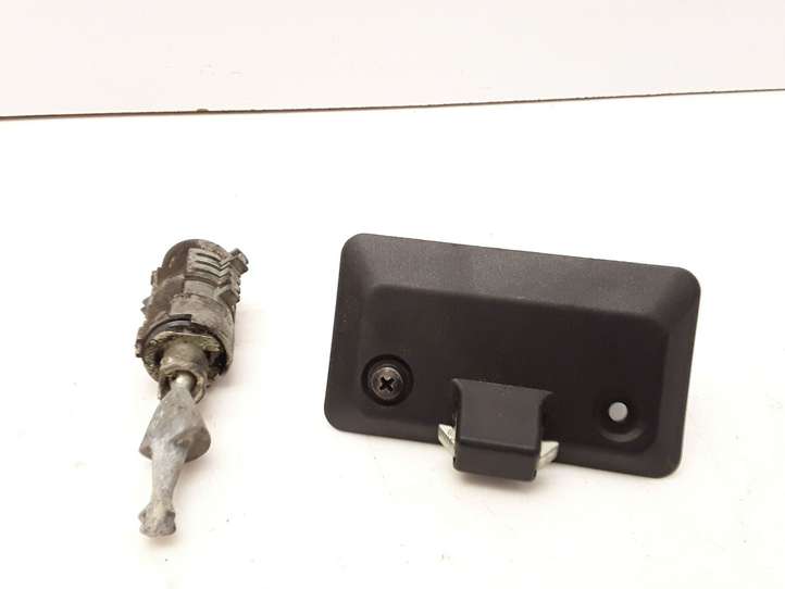 BMW 5 E60 E61 (2004 - 2010)  0281015043 Комплект зажигания