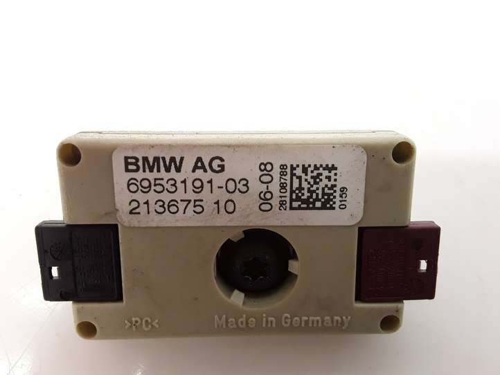BMW 5 E60 E61 (2004 - 2010)  6953191 Усилитель антенны