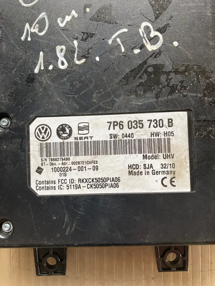 Volkswagen PASSAT B7 (2011 - 2014) 7P6035730B Bluetooth модуль — фото 2