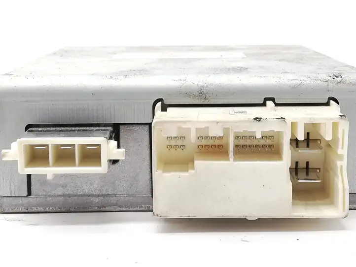 Toyota Avensis T270 (2012 - 2015)  8965005110 Блок управления усилителя руля