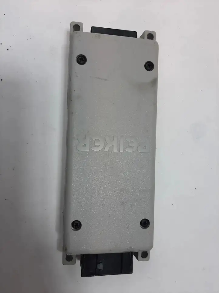 Volkswagen Golf V (2003 - 2009) 1K0035729E Блок GSM — фото 3