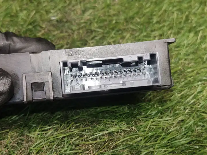 Opel Corsa D (2010 - 2014)  13304018 Модуль «Bluetooth»