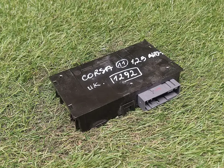 Opel Corsa D (2010 - 2014)  13304018 Модуль «Bluetooth»