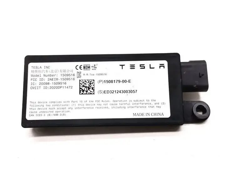 Tesla Model Y (2019 - 2024) 1508179-00-E Bluetooth модуль — фото 1