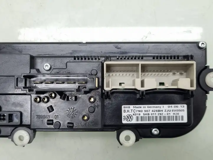 Volkswagen Caddy (2010 - 2015) 7N0907426 Модуль управления кондиционером — фото 3