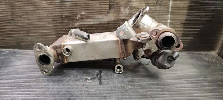 BMW 3 E90 E91 (2005 - 2012)  781016607 Охладитель EGR