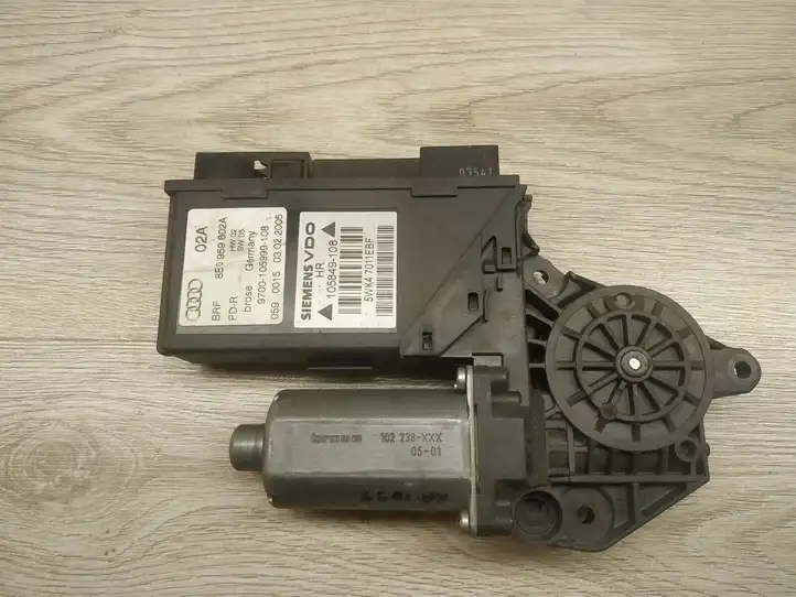 Audi A4 S4 B6 8E 8H (2000 - 2006) 5WK47011EBF Стеклоподъемник задней двери — фото 2