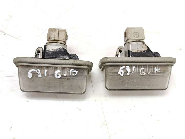 Toyota Avensis T250 (2006 - 2009)  001479 Освещение номера