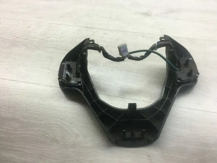 Toyota Avensis T270 (2009 - 2012) 4510005570D Кнопки на рулевом колесе — фото 2