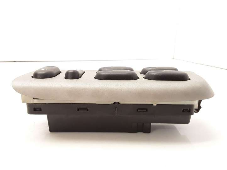 Mazda Tribute (2004 - 2007)  4L8T14540ABW Кнопка стеклоподъемников