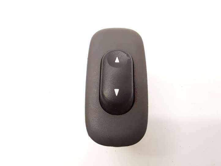 Mazda Tribute (2004 - 2007)  YL8414A567ACW Кнопка стеклоподъемников