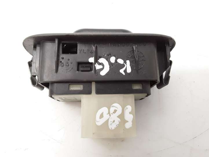Mazda Tribute (2004 - 2007)  YL8414A567ACW Кнопка стеклоподъемников