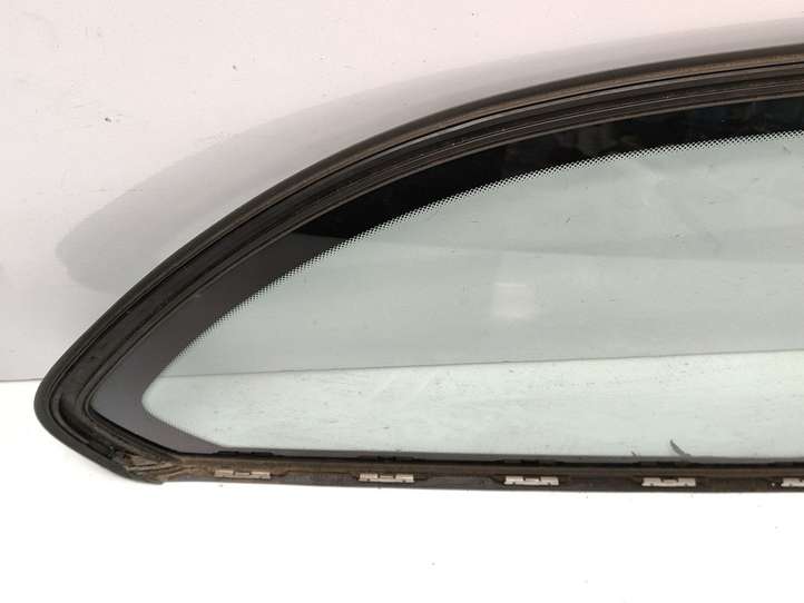 BMW 5 E60 E61 (2004 - 2010)  43R007951 Заднее боковое стекло кузова