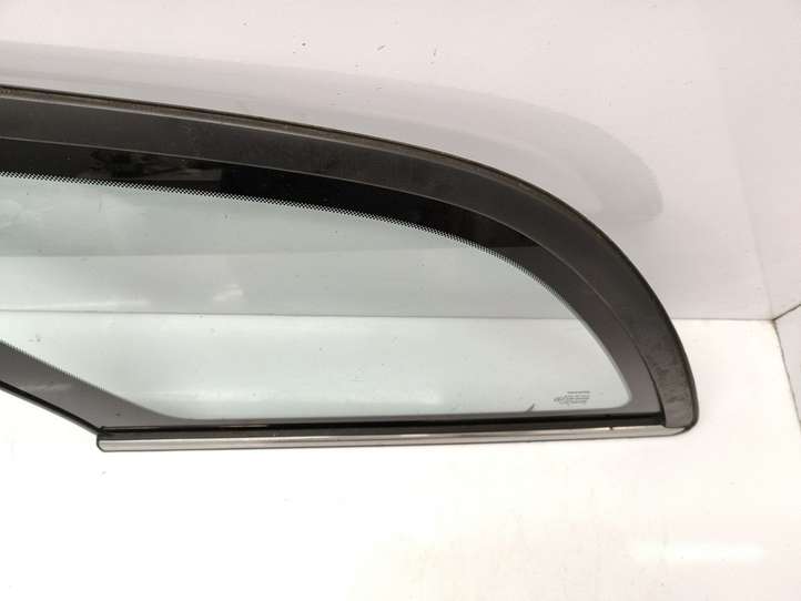 Toyota Avensis T250 (2006 - 2009)  43R00048 Заднее боковое стекло кузова