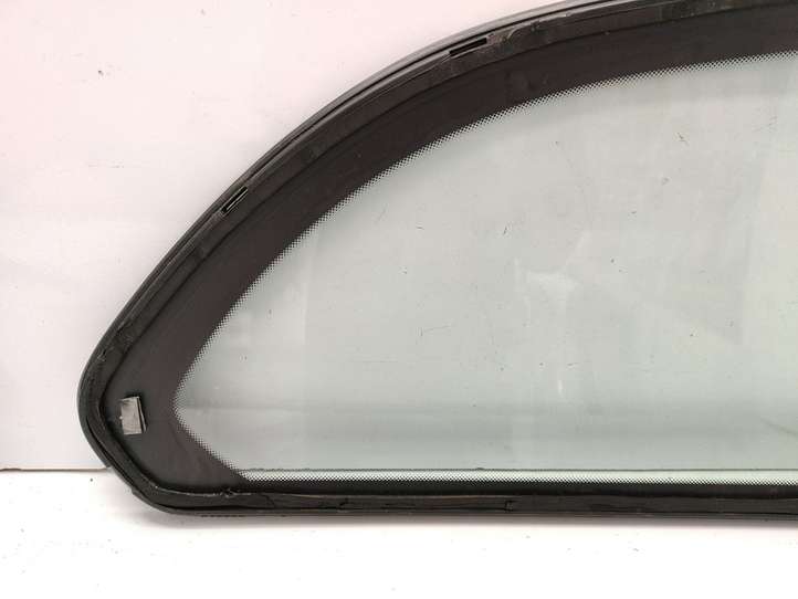 BMW 5 E60 E61 (2004 - 2010)  43R007951 Заднее боковое стекло кузова