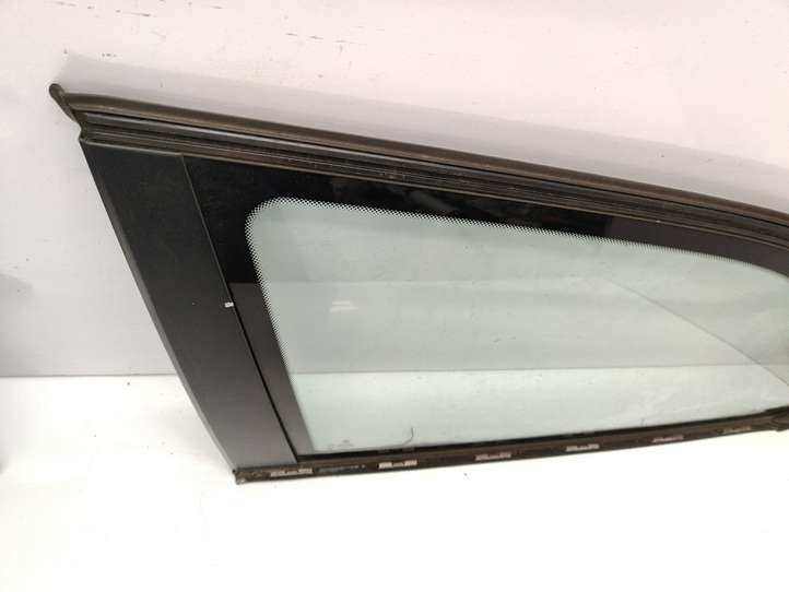 BMW 5 E60 E61 (2004 - 2010)  43R007951 Заднее боковое стекло кузова