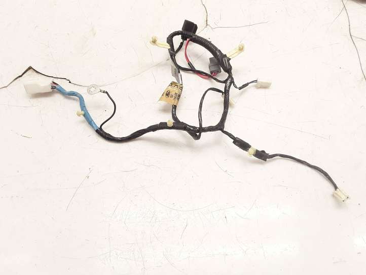 Mazda Tribute (2004 - 2007)  5L8T14A583 Проводка крышки багажника