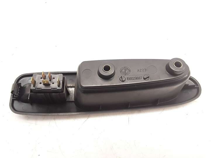 Alfa Romeo 166 (1998 - 2003)  156029687 Кнопка стеклоподъемников