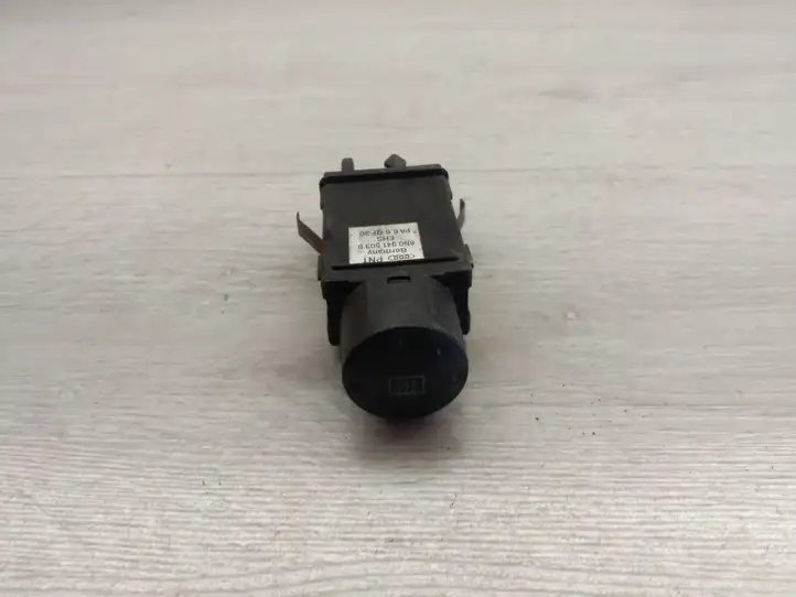 Audi TT Mk1 (1998 - 2003) 8N0941503B Кнопка обогрева стекла — фото 1