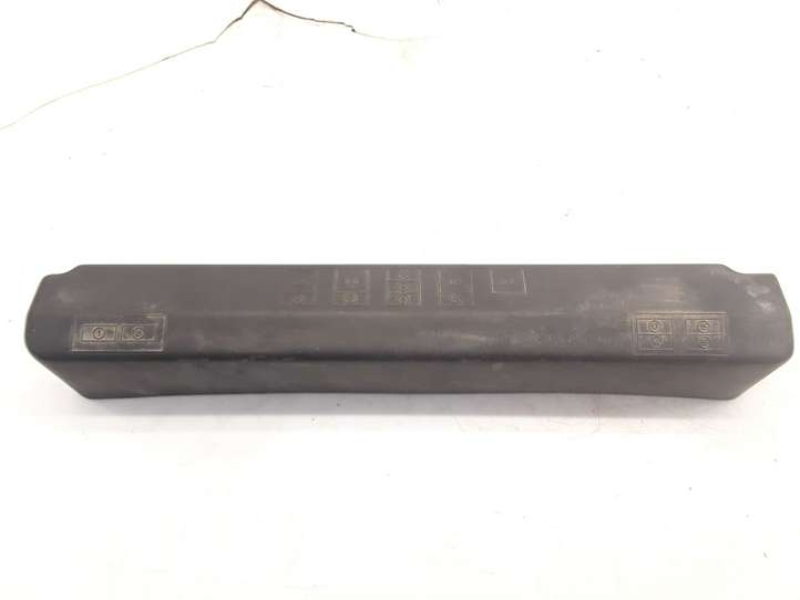 Alfa Romeo 166 (1998 - 2003)  60614771 Крышка ящика предохранителей