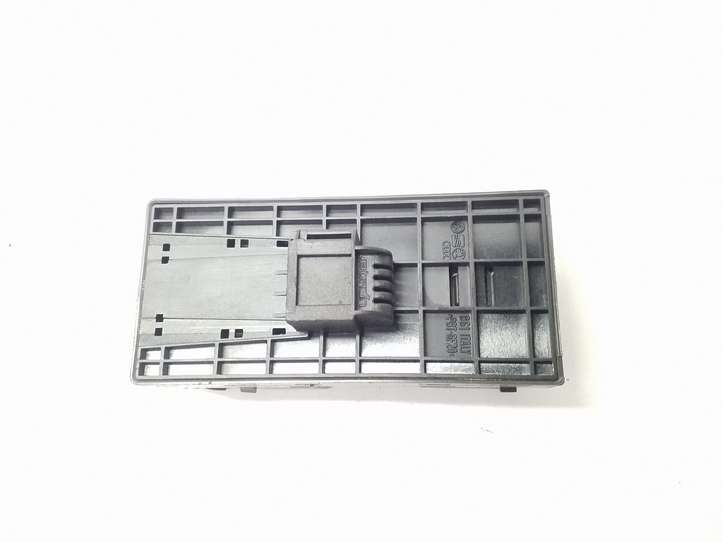 Audi A4 (2007 - 2011)  8K0959851D Кнопка стеклоподъемников