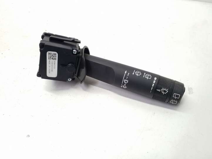 Opel Astra (2009 - 2012)  20941131 Ручка стеклоочистителей