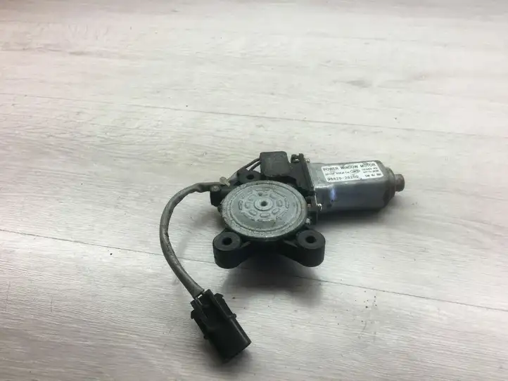 Hyundai Santa Fe (2005 - 2009) 9882026200 Стеклоподъемник задней двери — фото 1