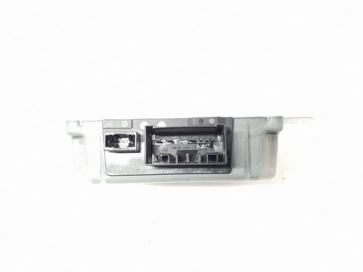 Opel Zafira (2008 - 2014)  13306647 Блок управление GSM