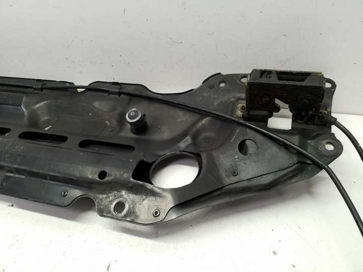 BMW 5 E60 E61 (2004 - 2010)  51647033741 Верхняя часть панели радиаторов (телевизора)