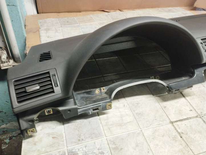 Audi A4 (2004 - 2009)  8E1857067A Панель