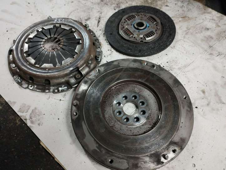 Toyota Auris 150 (2006 - 2012)  3125002160A Комплект сцепления