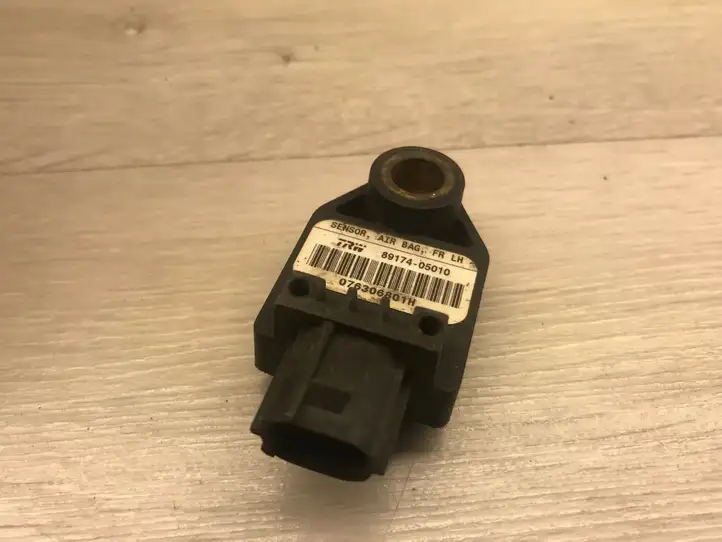 Toyota Avensis T250 (2003 - 2006) 8917405010 Датчик удара SRS — фото 1