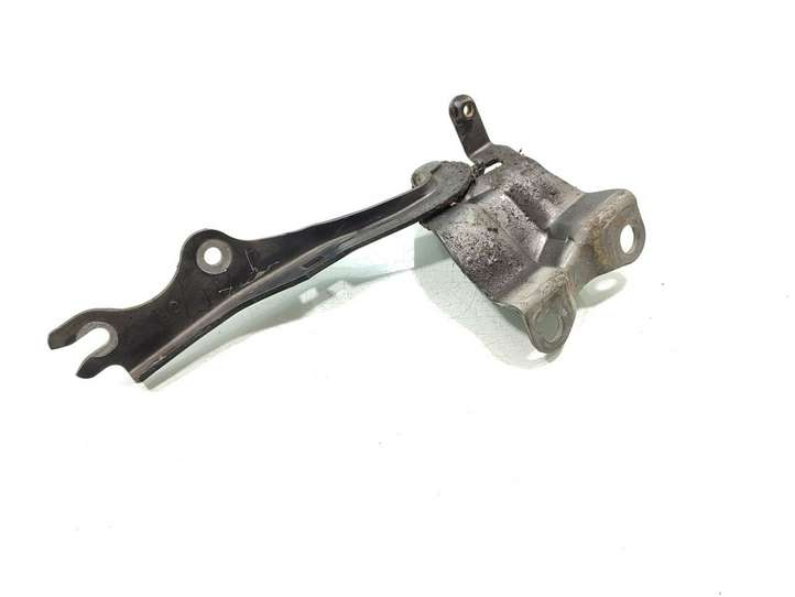 Mazda 3 (2006 - 2009)   Петля (петли) капота