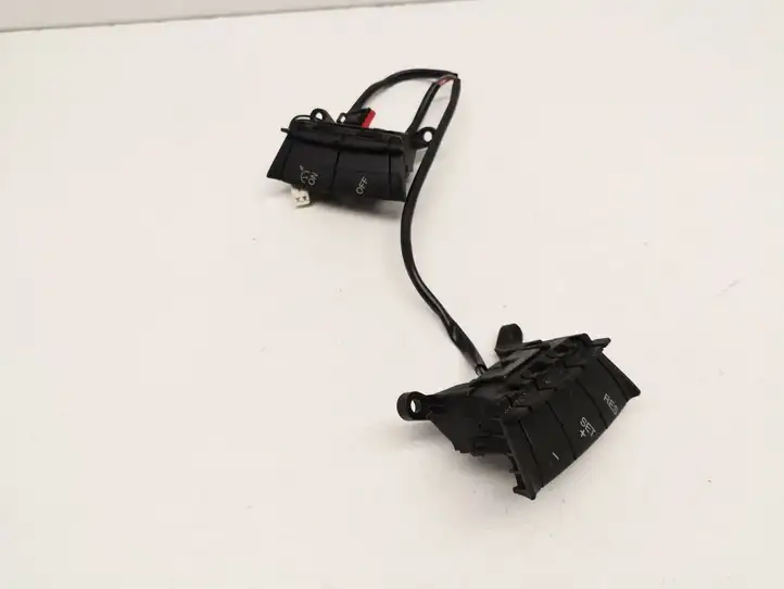Ford Focus (2005 - 2008) 4M5T9E740AA Кнопки на рулевом колесе — фото 1