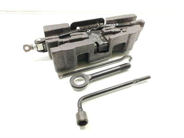 Hyundai Santa Fe (2009 - 2012)  09149-2B070 Комплект инструментов