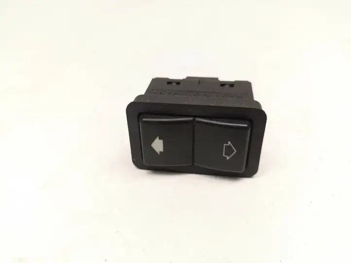 BMW 5 E39 (1996 - 2003) 8368974 Кнопка стеклоподъемников — фото 1