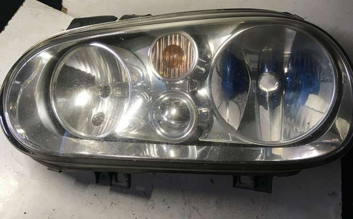 Volkswagen Golf IV (1998 - 2005)  1J1941017F Передняя фара