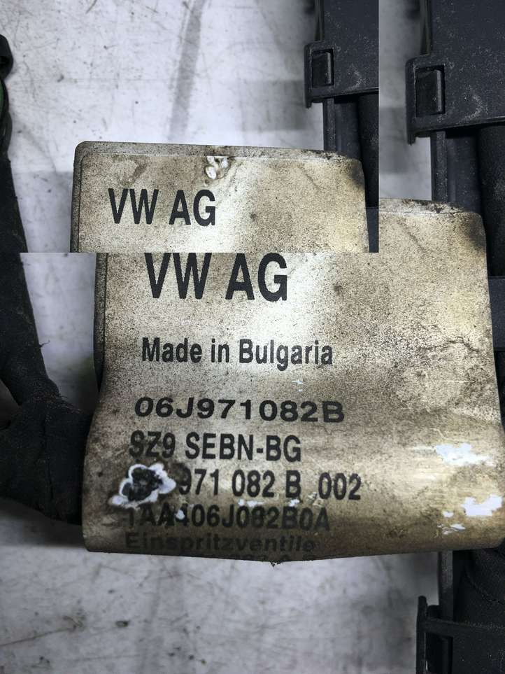 Skoda Octavia Mk2 (1Z) (2004 - 2013)  06J971082B Провода жиклер (форсунок) топлива