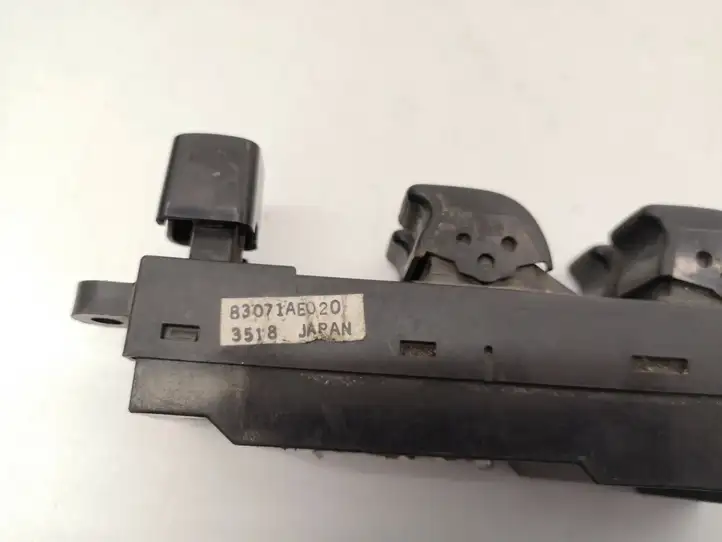 Subaru Legacy (1999 - 2003) 83071AE020 Кнопка стеклоподъемников — фото 2