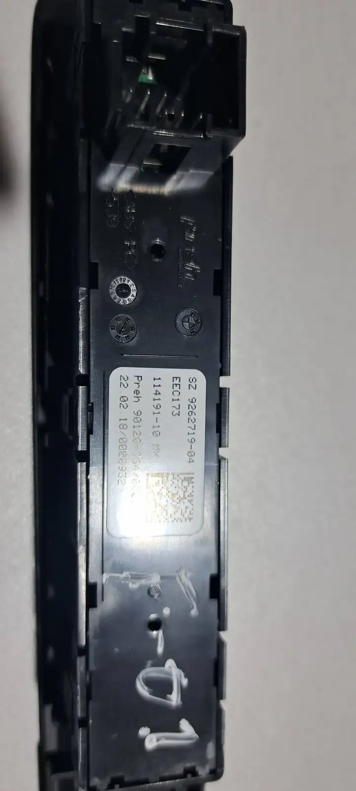 BMW X5 F15 (2013 - 2017) 9262719 Кнопка парктроника — фото 2