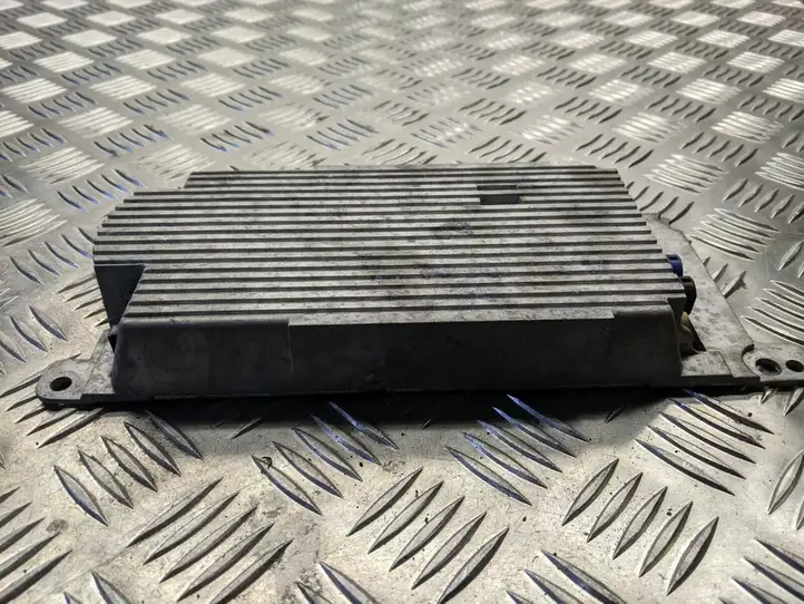BMW 3 F30 F35 F31 (2012 - 2018) 9257154 Усилитель звука — фото 1