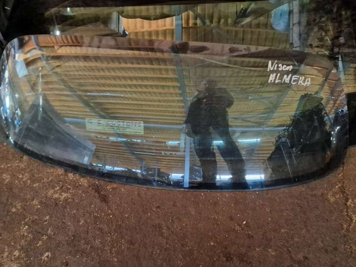 Nissan Almera N16 (2000 - 2010)   Заднее стекло