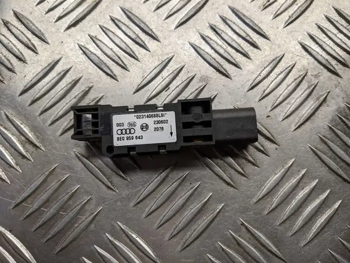 Audi A4 S4 B7 8E 8H (2004 - 2009) 8E0959643 Датчик удара SRS — фото 1