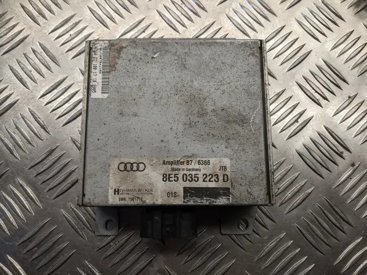 Audi A4 S4 B6 8E 8H (2000 - 2006) 8E5035223D Усилитель звука — фото 1