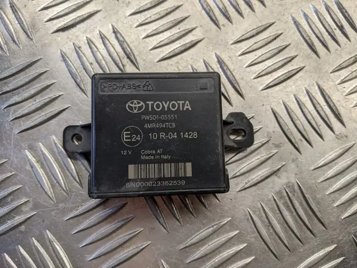 Toyota Auris E180 (2012 - 2018) 10R041428 Модуль комфорта — фото 1