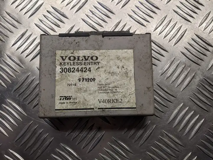 Volvo S40, V40 (2000 - 2004) 30824424 Прочие блоки управления — фото 1